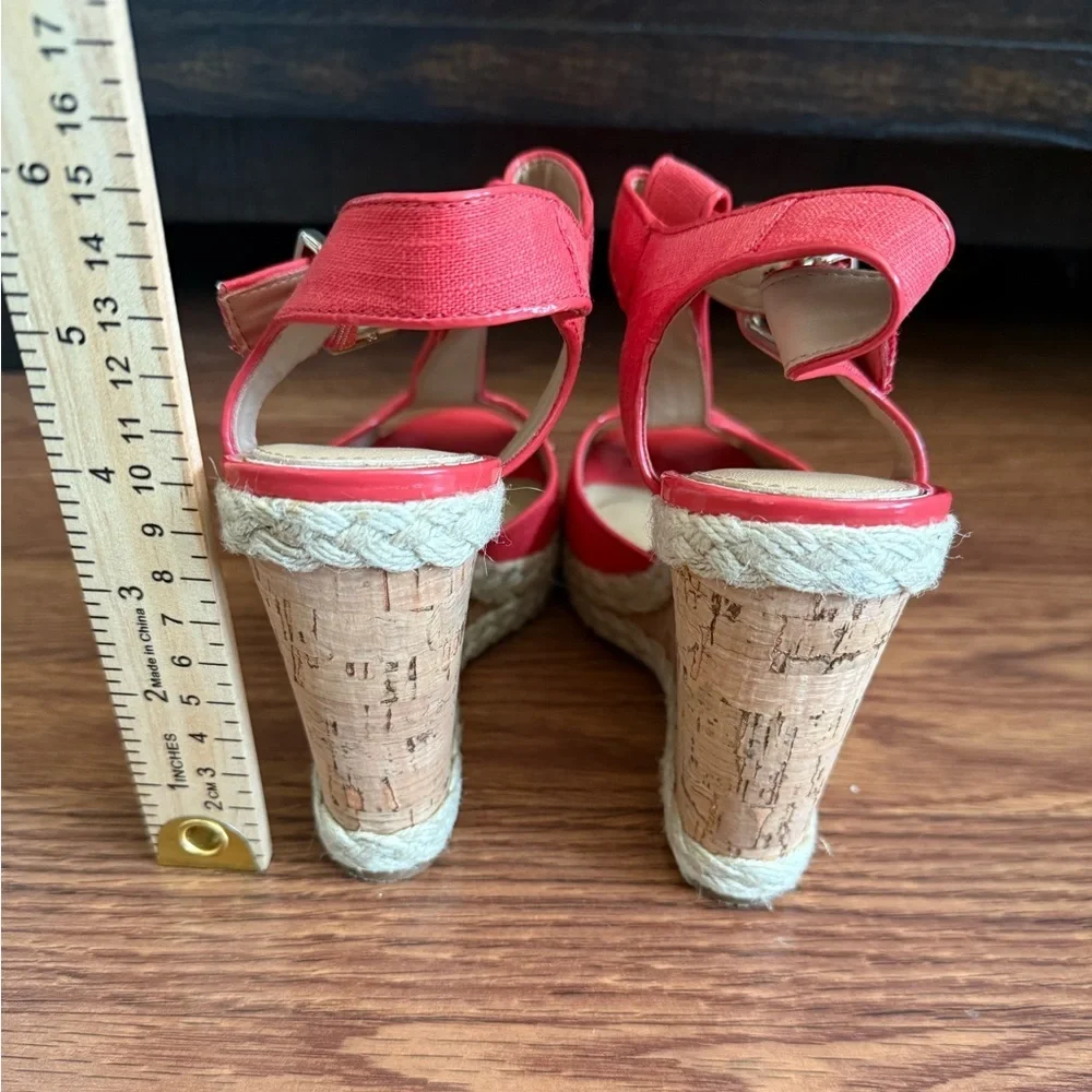 Antonio Melani Maree Coral T-Strap Wedge Espadrille Orange Sandals - Size 6